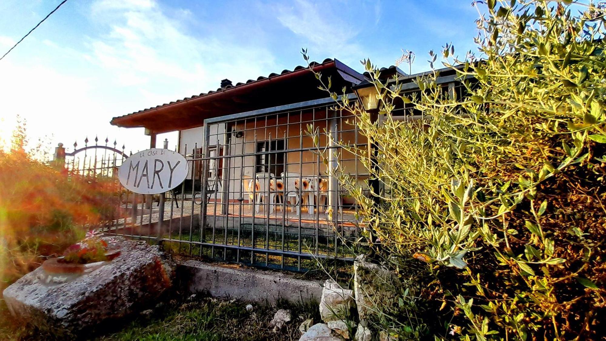 La Casa Di Mary Villa Amelia Buitenkant foto